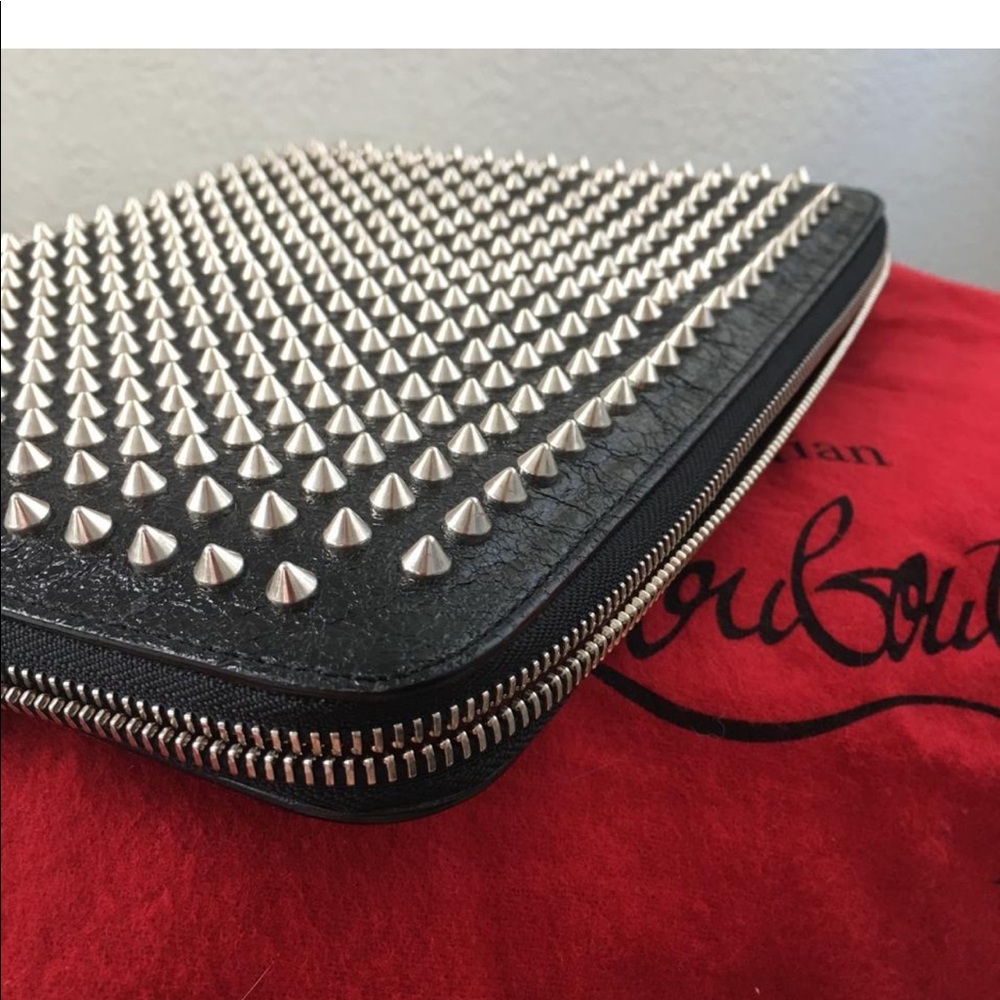 ChristianLouboutin PanettoneSpikes ZipAgenda Cover - Picture 4 of 16